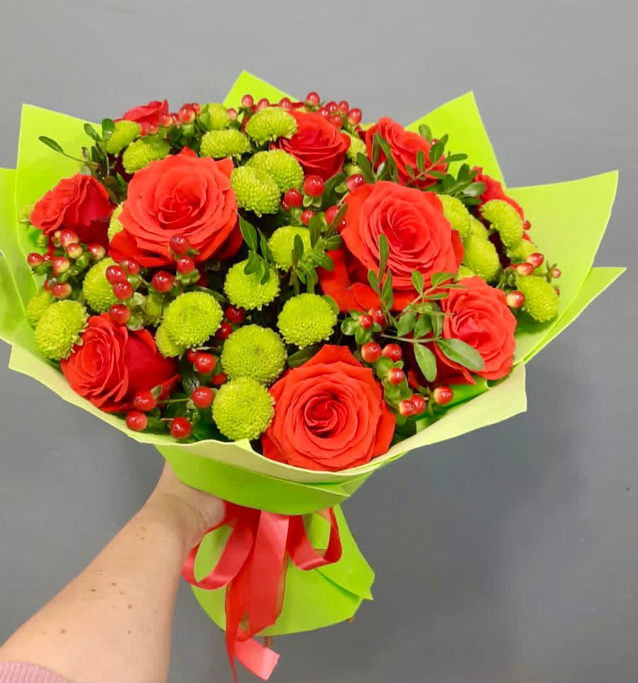 Букет цветов из: Хризантемы и Розы в Туймазы