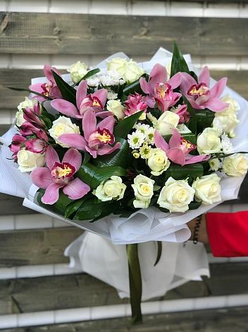 Букет цветов из: Розы и Хризантемы в Туймазы
