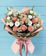 Букет цветов из:  Розы, Альстромерии и Лизиантусы в Туймазы