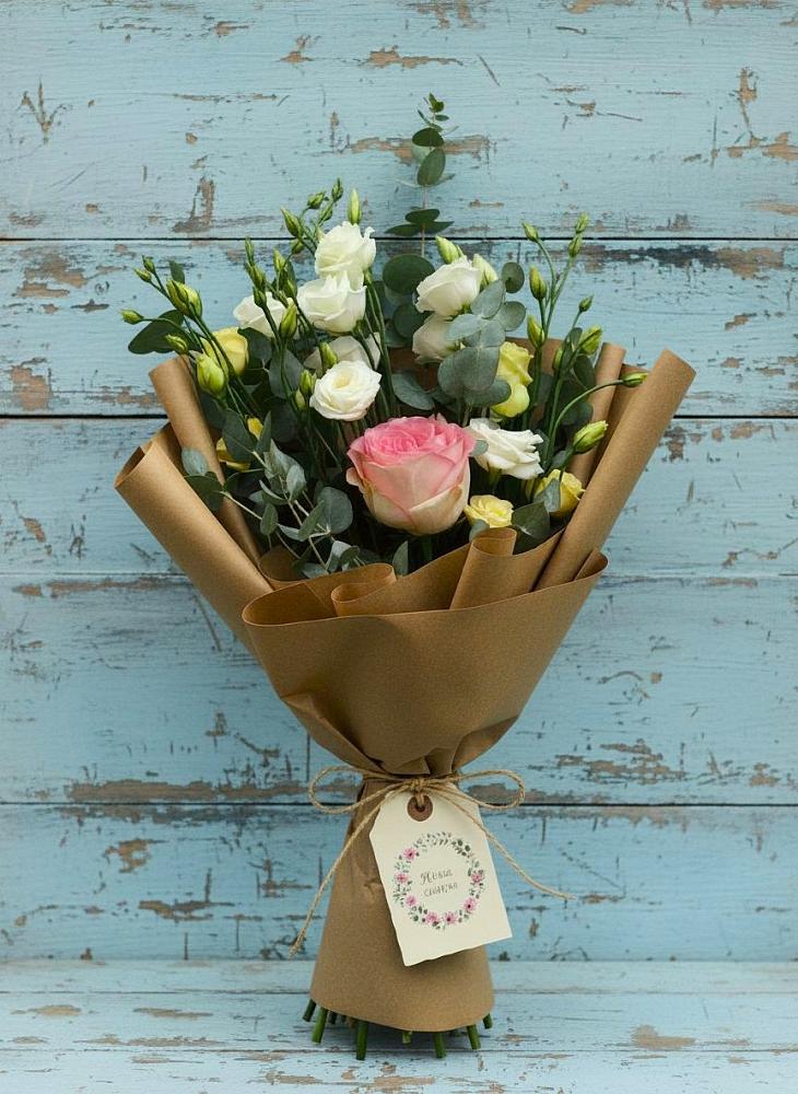 Букет цветов из: Розы и Лизиантусы в Туймазы