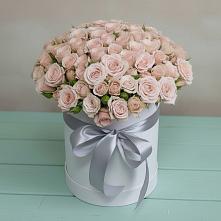 Цветочная композиция из Розы в шляпной коробке в Туймазы