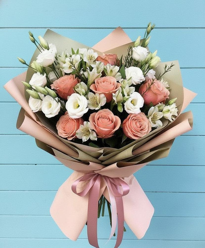 Букет цветов из: Розы, Альстромерии и Лизиантусы в Туймазы