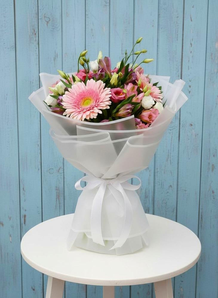 Букет цветов из: Герберы, Альстромерии и Лизиантусы в Туймазы