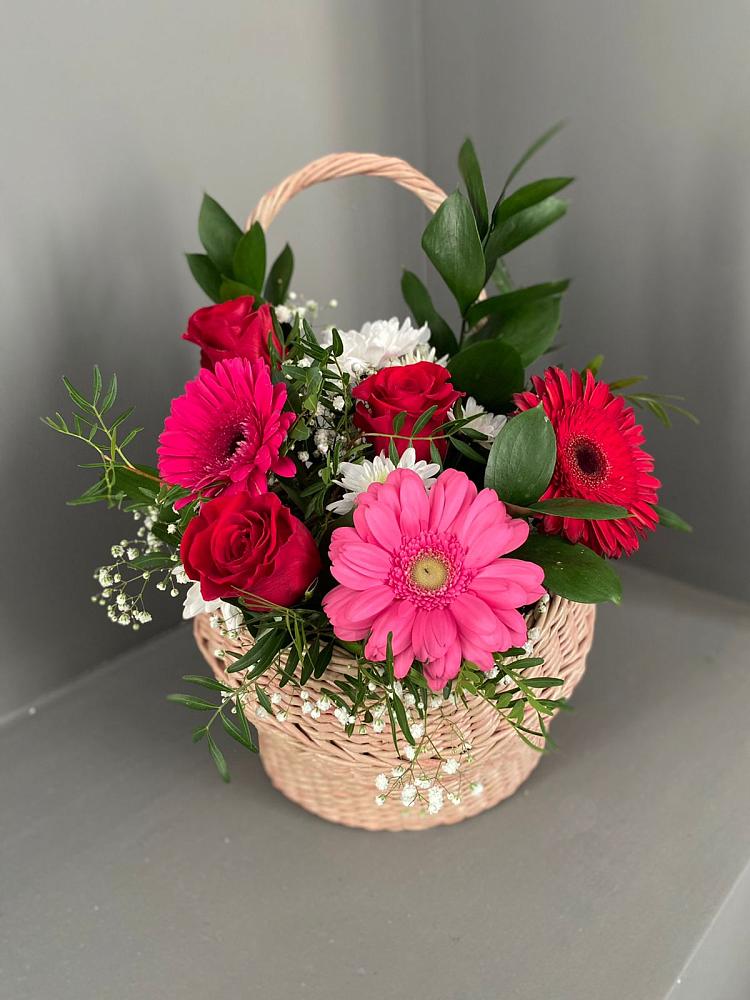 Цветочная композиция из Розы, Хризантемы и Герберы в корзине в Туймазы