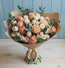 Букет цветов из:  Альстромерии и Розы в Туймазы
