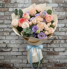 Букет цветов из:  Розы, Лизиантусы и Гвоздики в Туймазы