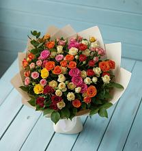 Букет Микс из разноцветных кустовых роз в Туймазы
