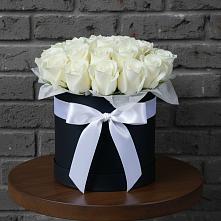 Цветочная композиция из Розы в шляпной коробке в Туймазы